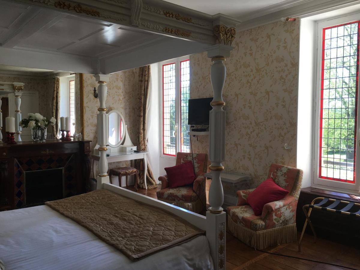 Manoir De L'Epine Bed & Breakfast Saint-Séverin Dış mekan fotoğraf